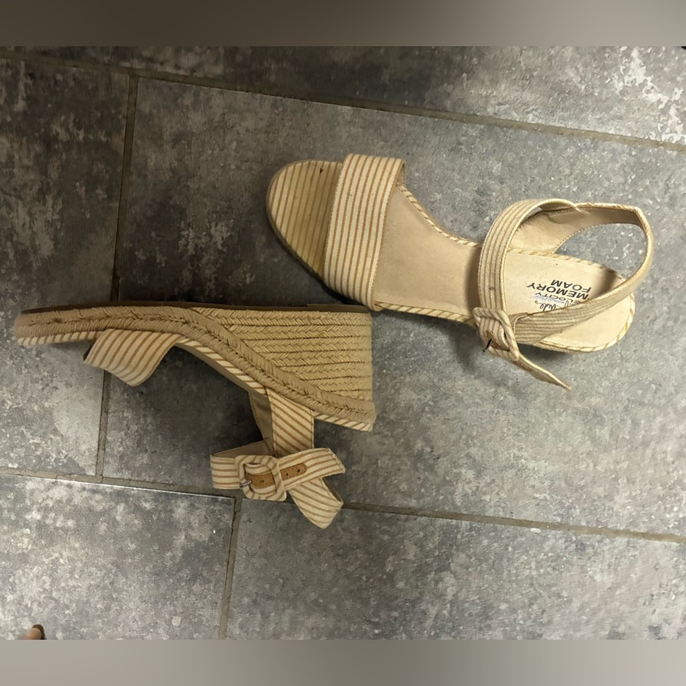 Life Stride Beige Espadrille Wedges